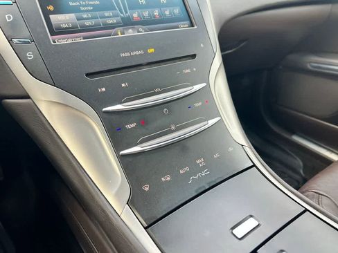 Used 2016 Lincoln MKZ Black Label w/ Technology Package image 38