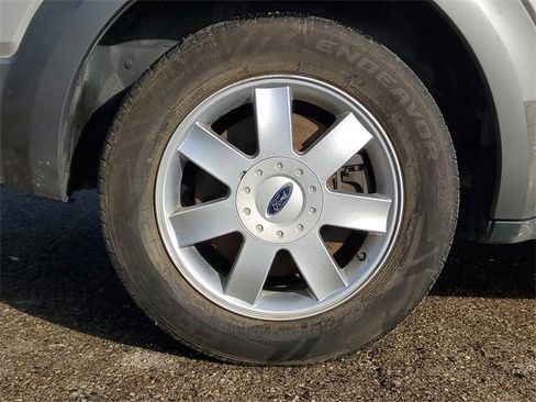 Used 2006 Ford Freestyle SE image 5