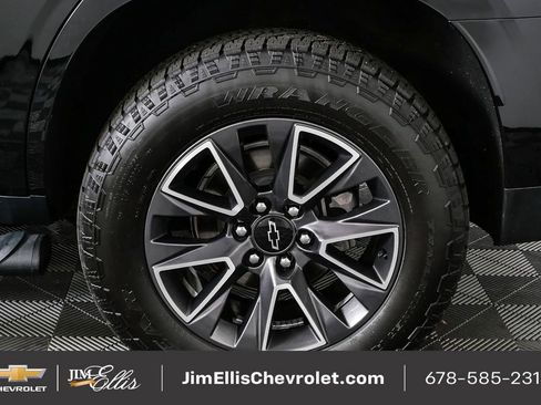 Used 2022 Chevrolet Tahoe Z71 w/ Luxury Package image 41