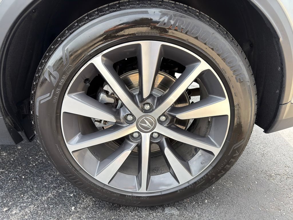 Certified 2026 Acura MDX w/ Technology Package FWD image 11
