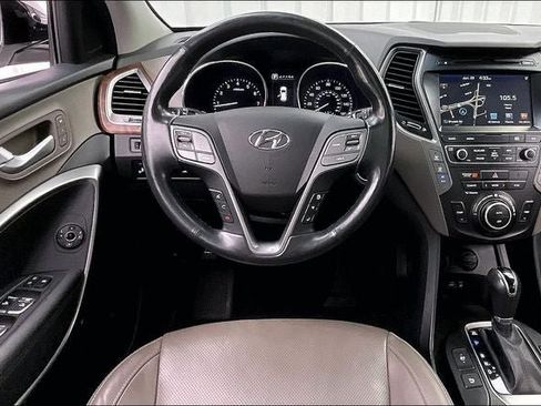 Used 2018 Hyundai Santa Fe AWD image 5