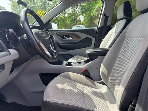 Used 2020 GMC Terrain SLE FWD image 14