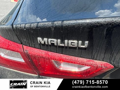 Used 2018 Chevrolet Malibu LT FWD image 32