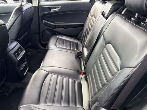 Used 2024 Ford Edge SEL image 19