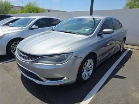 Used 2015 Chrysler 200 Limited FWD image 1