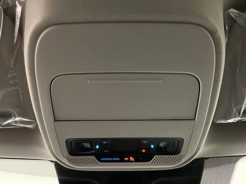 New 2026 Ford Expedition Active image 22