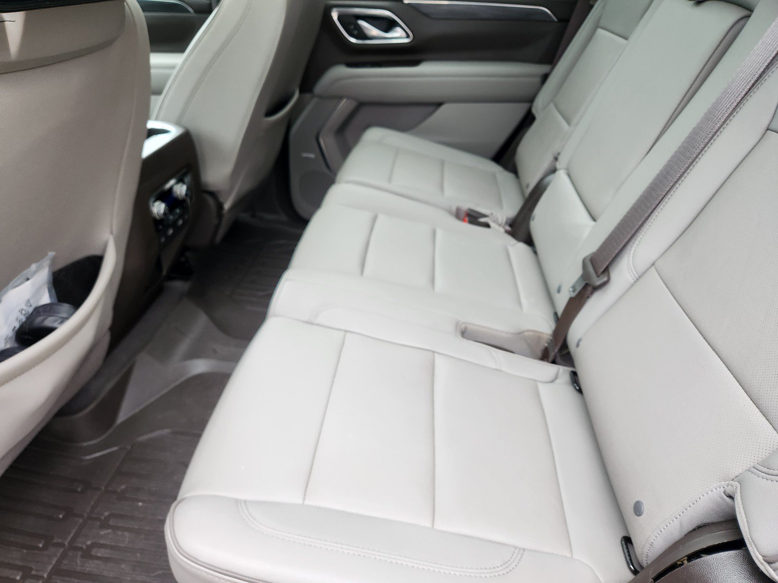Used 2023 GMC Yukon SLT w/ SLT Premium Package RWD image 13