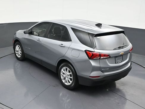 Used 2023 Chevrolet Equinox LS image 17