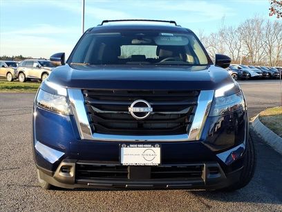 New 2025 Nissan Pathfinder SV