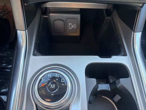 Used 2021 Ford Explorer Limited w/ Equipment Group 301A image 18