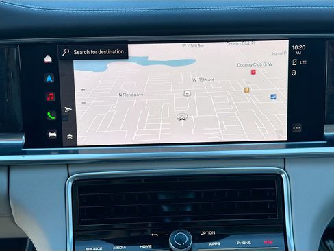 Used 2023 Porsche Panamera 4S w/ Premium Package image 31