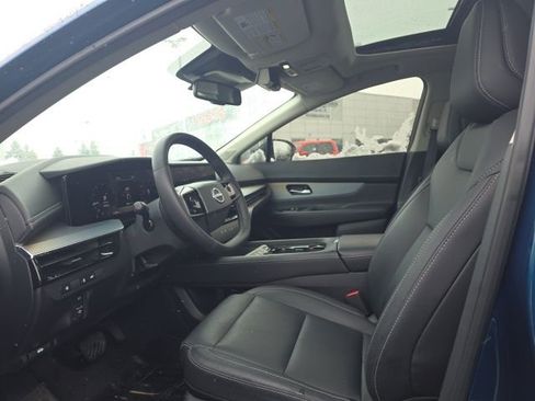 Certified 2025 Nissan Murano SL image 17