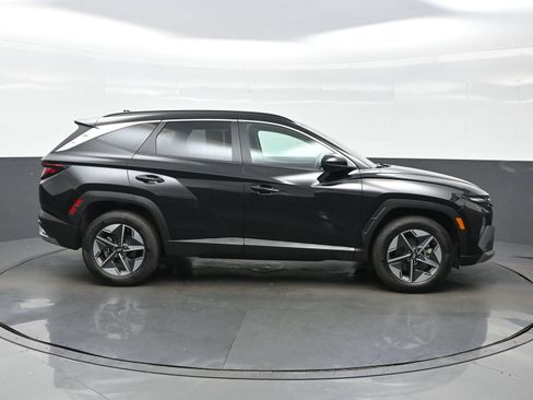 Certified 2025 Hyundai Tucson SEL AWD/4WD image 7