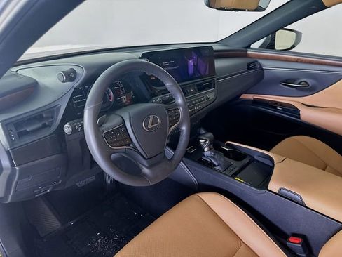 Used 2023 Lexus ES 350 w/ Premium Package FWD image 9