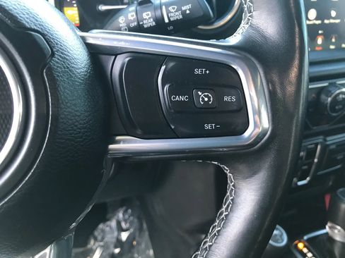 Used 2023 Jeep Wrangler Unlimited Sahara w/ Cold Weather Group image 14