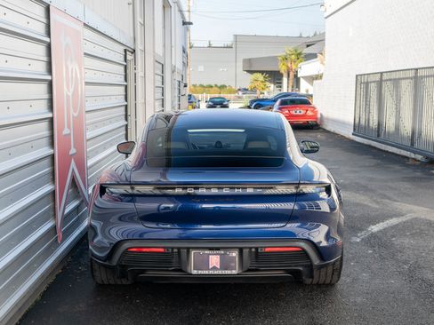Used 2020 Porsche Taycan Turbo S image 39
