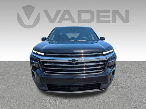 New 2026 Chevrolet Traverse LT w/ Driver Confidence Package AWD/4WD image 32