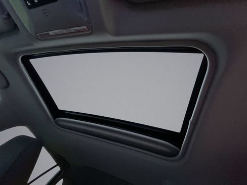 Used 2023 Toyota RAV4 XLE w/ Convenience Package FWD image 30