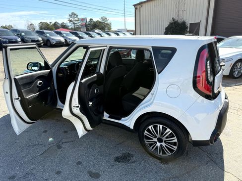 Used 2014 Kia Soul image 28
