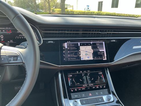 Used 2025 Audi Q7 2.0T Premium Plus w/ Premium Plus Package image 32