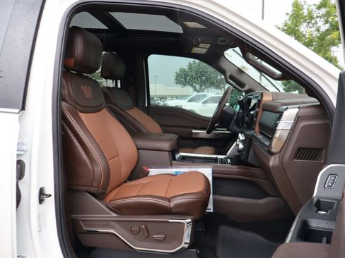 Used 2026 Ford F250 King Ranch w/ Chrome Package AWD/4WD image 29