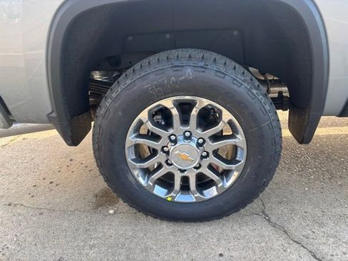 New 2026 Chevrolet Silverado 2500 LTZ w/ LTZ Premium Package AWD/4WD image 9