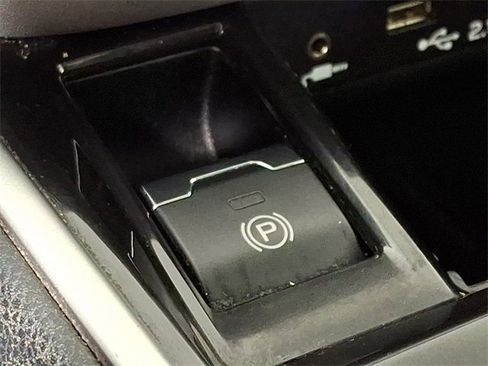 Used 2020 Subaru Legacy Limited w/ Popular Package #3 image 25