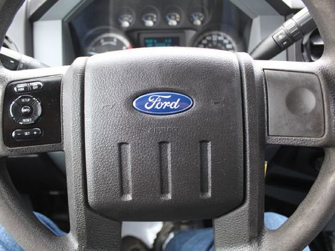 Used 2015 Ford F450 XL w/ Power Equipment Group image 14