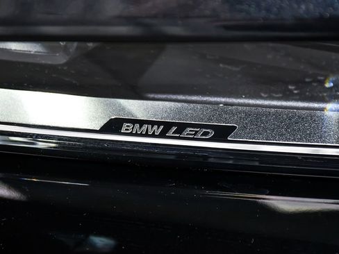 Used 2025 BMW 760i xDrive AWD/4WD image 79
