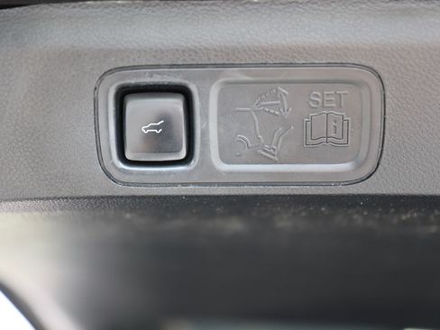 Used 2020 Ford Expedition Max Limited AWD/4WD image 16