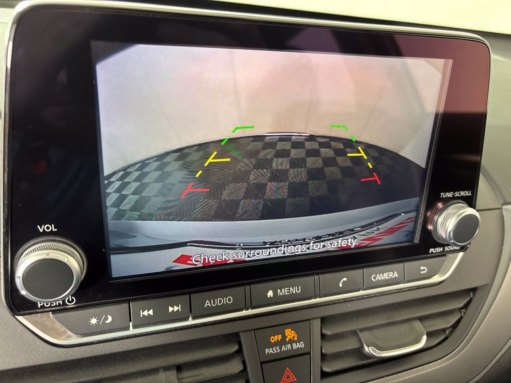 Used 2025 Nissan Altima 2.5 SR FWD image 3