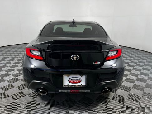 Certified 2023 Toyota GR86 Premium image 6