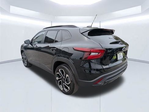 Used 2025 Chevrolet Trax RS w/ Driver Confidence Package FWD image 6
