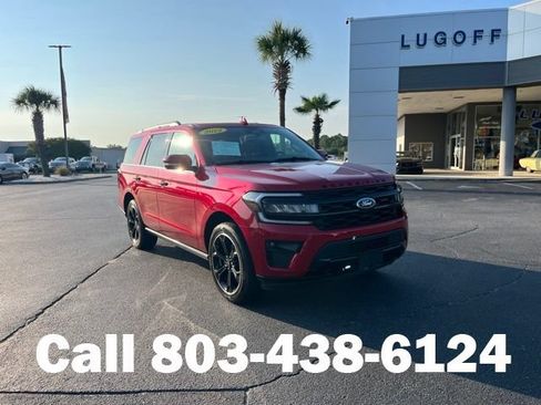 Used 2022 Ford Expedition Limited AWD/4WD image 1