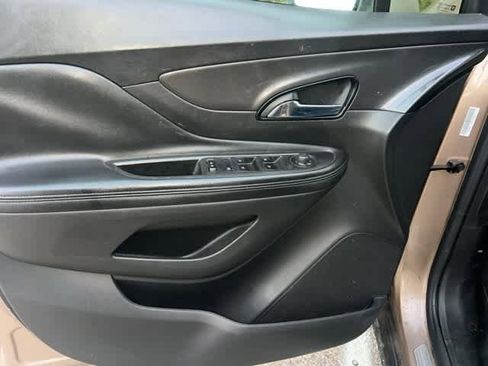 Used 2019 Buick Encore Preferred image 7