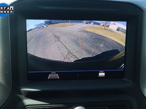 Used 2020 Chevrolet Silverado 1500 Custom w/ Custom Value Package image 10