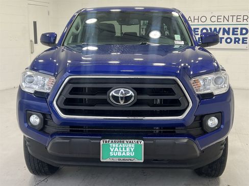Used 2022 Toyota Tacoma SR5 image 3