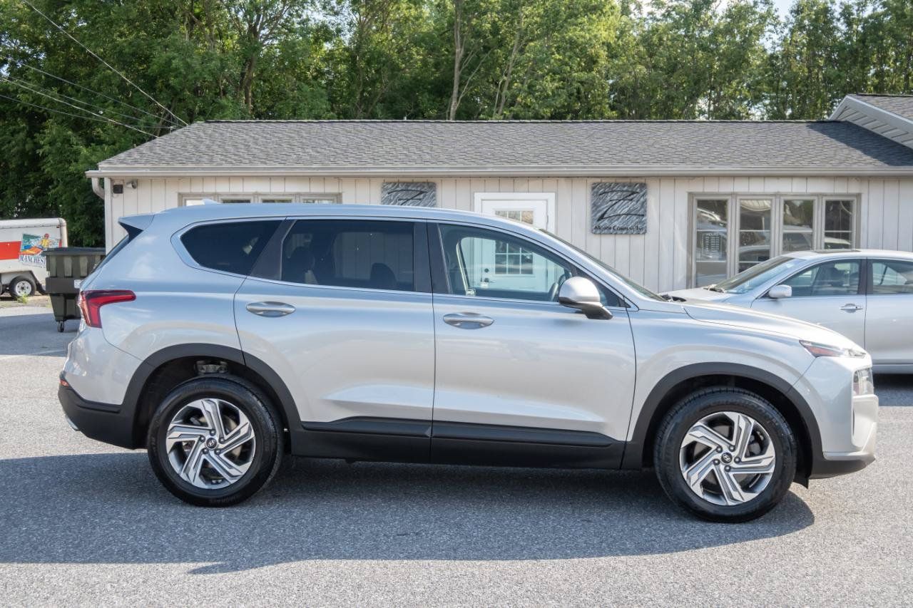 Used 2021 Hyundai Santa Fe SE FWD image 8