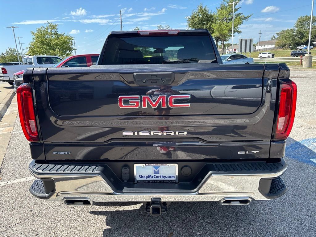 Used 2024 GMC Sierra 1500 SLT w/ X31 Off-Road Package AWD/4WD image 7