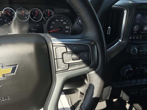 Used 2022 Chevrolet Silverado 1500 LT image 27