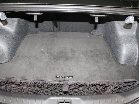 Used 2024 Nissan Altima 2.5 SR w/ SR Premium Package image 27