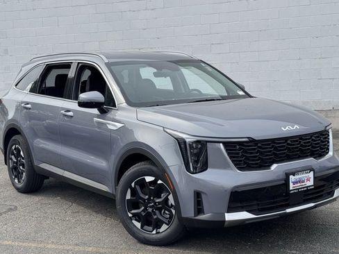 New 2025 Kia Sorento S image 5