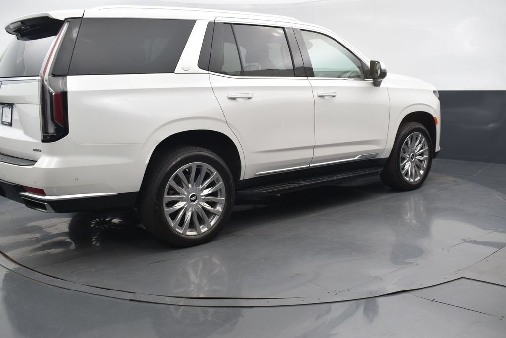 Used 2024 Cadillac Escalade Premium Luxury w/ LPO, Floor Liner Package AWD/4WD image 6