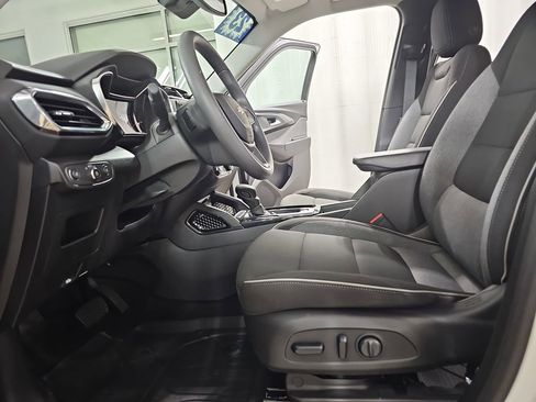 Used 2023 Chevrolet TrailBlazer LT w/ Convenience Package image 18