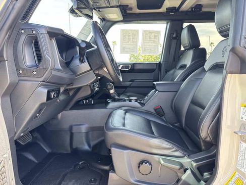 Certified 2025 Ford Bronco Badlands image 19