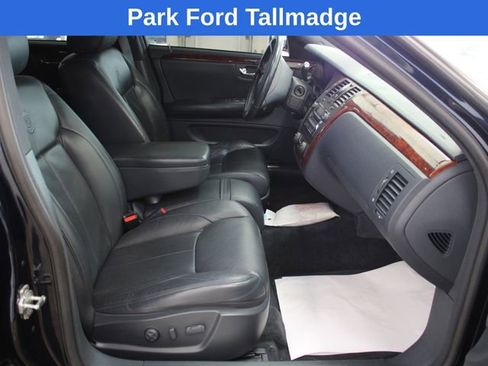 Used 2007 Cadillac DTS Luxury I w/ Sun And Sound Package FWD image 22