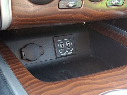 Used 2018 Nissan Pathfinder Platinum AWD/4WD image 20