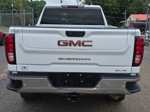 Used 2023 GMC Sierra 2500 SLE w/ SLE Value Package; AWD/4WD image 3