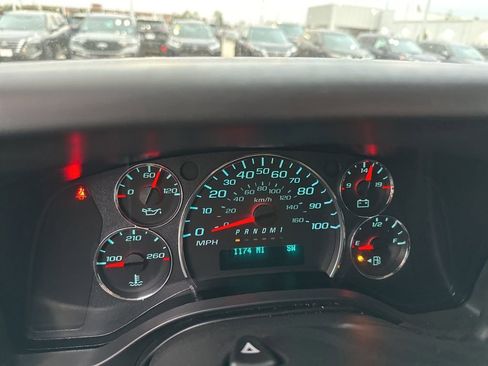 Used 2025 Chevrolet Express 3500 LT w/ LT Preferred Equipment Group image 6