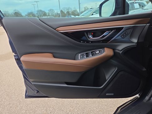 Certified 2025 Subaru Outback Touring XT image 18